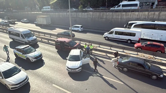 Kocaeli'de Meydana Gelen Zincirleme Kaza Trafiği Felç Etti