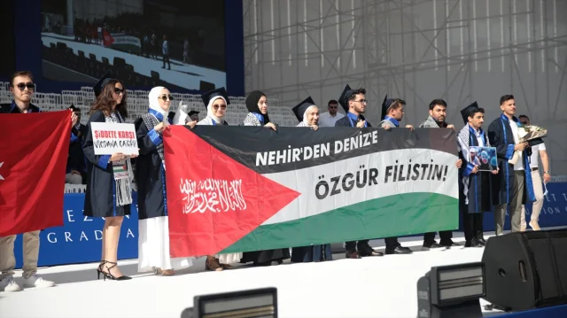 İstanbul Medipol Üniversitesi Mezunları Filistin İçin Sahne Aldı