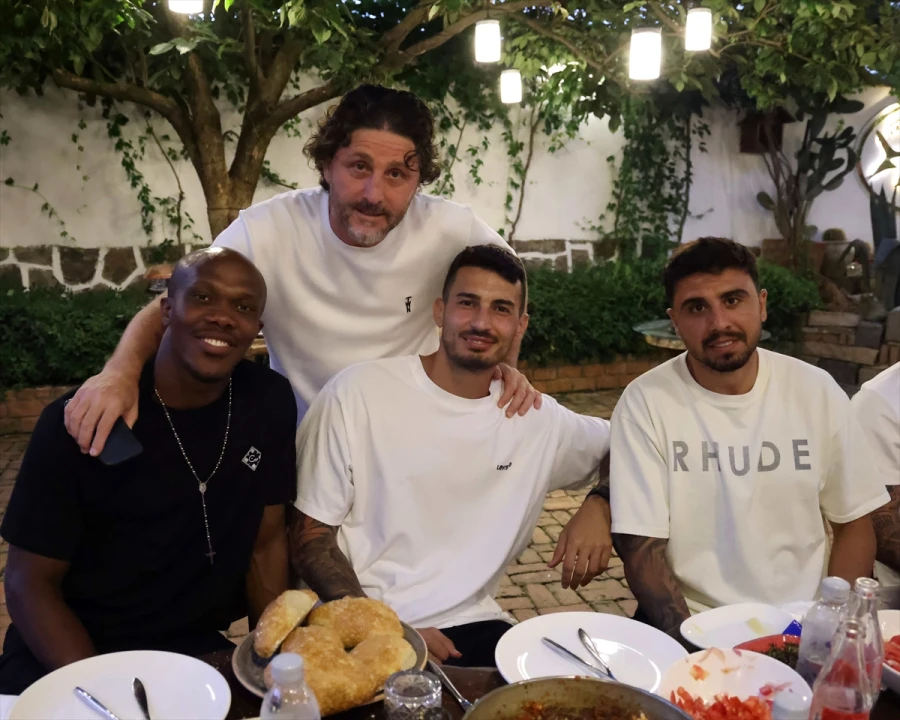 Trabzonspor Ailesi Akşam Yemeğinde Buluştu