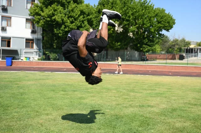 Edirneli Genç Pehlivanın Hedefi Altın Kemer Zaferi