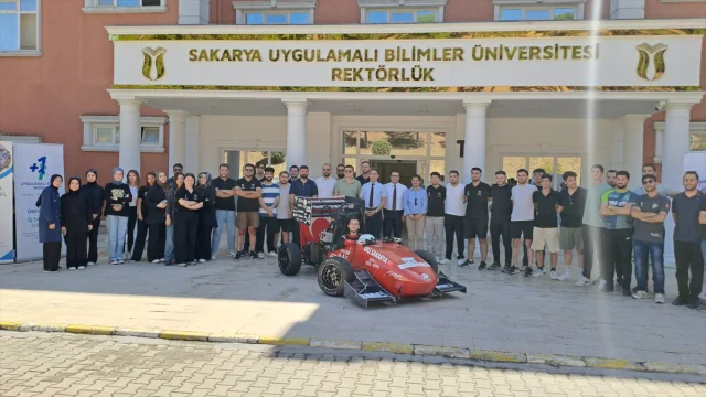 Sakarya'dan Formula Student Heyecanı: SUBÜ Öğrencileri İsviç...