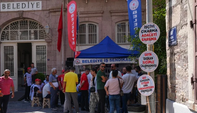 İzmir'de İşçi Direnişi: Büyükşehir Belediyesinden İşten Çıkarılan İşçiler Eylemde