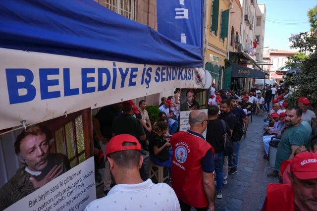 İzmir'de İşçi Direnişi: Büyükşehir Belediyesinden İşten Çıkarılan İşçiler Eylemde