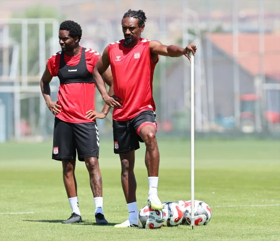 Sivasspor'un Yeni Sezon Hazırlıkları Tüm Hızıyla Devam Ediyor