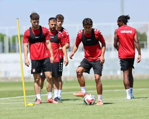 Sivasspor'un Yeni Sezon Hazırlıkları Tüm Hızıyla Devam Ediyor