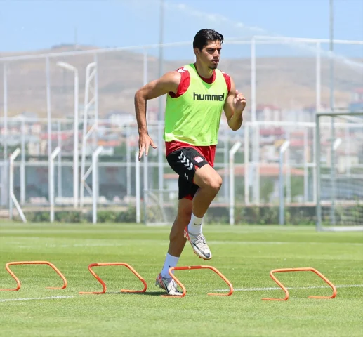 Sivasspor'un Yeni Sezon Hazırlıkları Tüm Hızıyla Devam Ediyor
