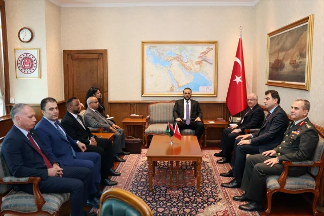 Milli Savunma Bakanı Güler ve Libya Savunma Bakan Vekili Bir Araya Geldi