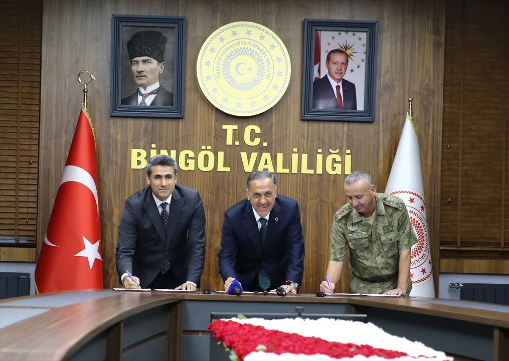 Bingöl'de Deprem İçin Yeni Üs: Afet Anında Mehmetçik Sahada