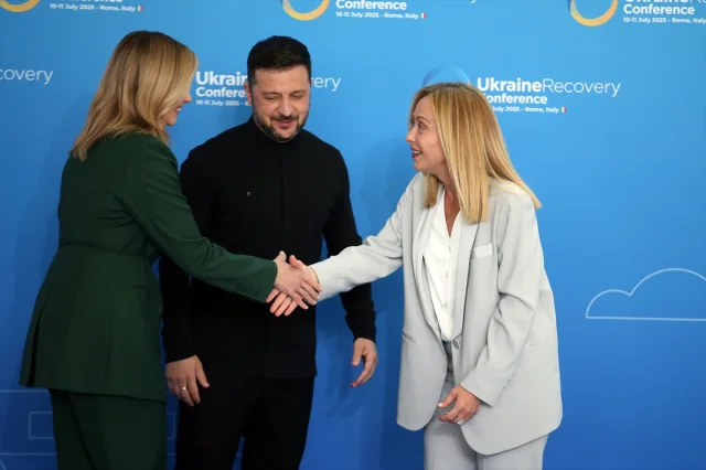 Roma'da Ukrayna'nın Yeniden İnşası İçin 10 Milyar Avro Taahhüt Edildi