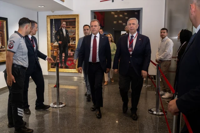 CHP Belediye Başkanları Zirvesi Yeni Kararlarla Tamamlandı