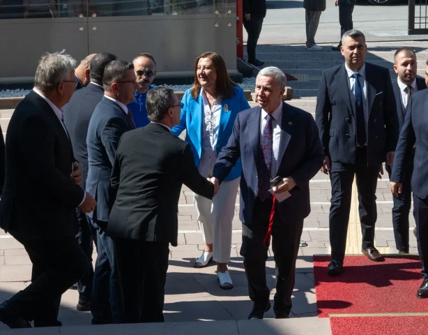 CHP Belediye Başkanları Zirvesi Yeni Kararlarla Tamamlandı