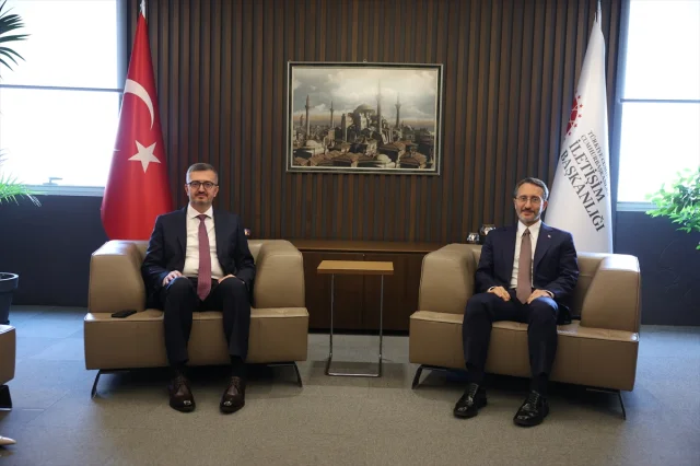 Burhanettin Duran İletişim Başkanlığı Bayrağını Devraldı