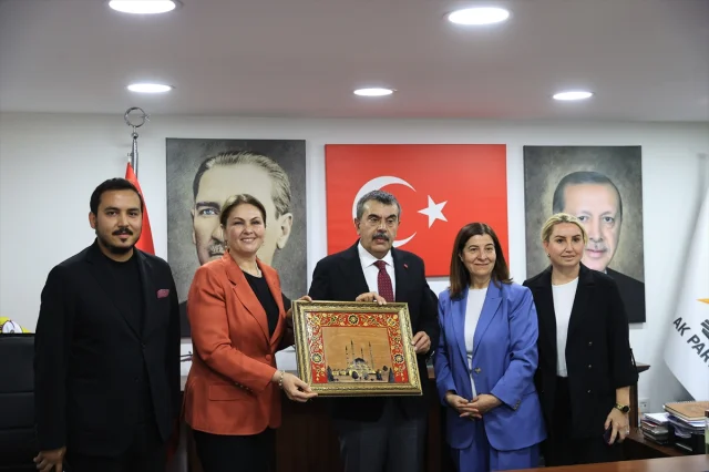 Milli Eğitim Bakanı Tekin Edirne'de Siyasi Temaslarda Bulundu