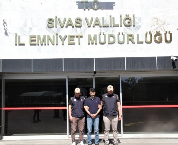 Sivas’ta Gizli Bilgileri Sızdıran Kişi Uzun Takip Sonrası Yakalandı