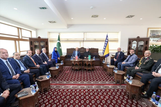 TBMM Başkanı Kurtulmuş'un Bosna Hersek Ziyareti: Tarihi Bağlar ve Güncel Meseleler