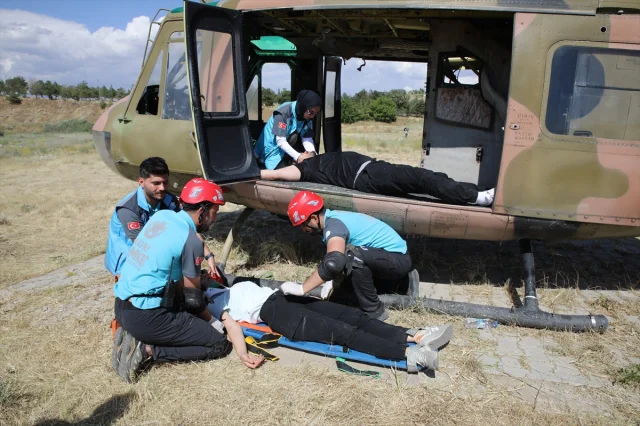 Van'da Helikopter Kazası Tatbikatı Detayları ve Katılımcılar