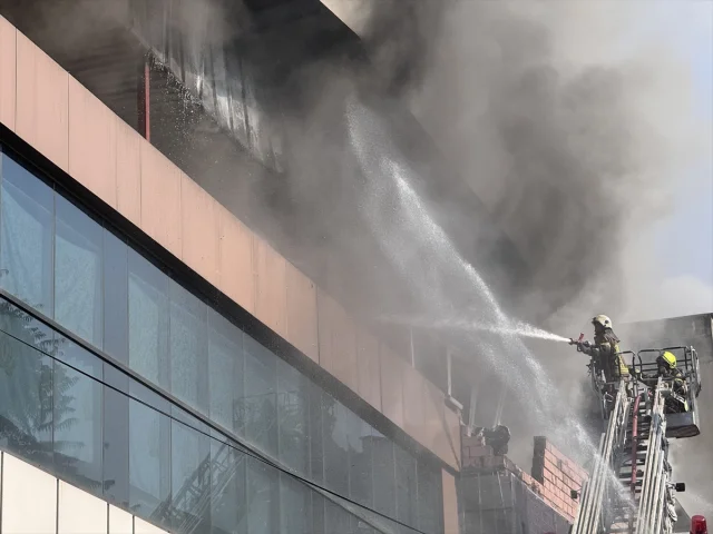 Bursa'da Tekstil Mağazasında Çıkan Yangın ve Olayların Perde Arkası