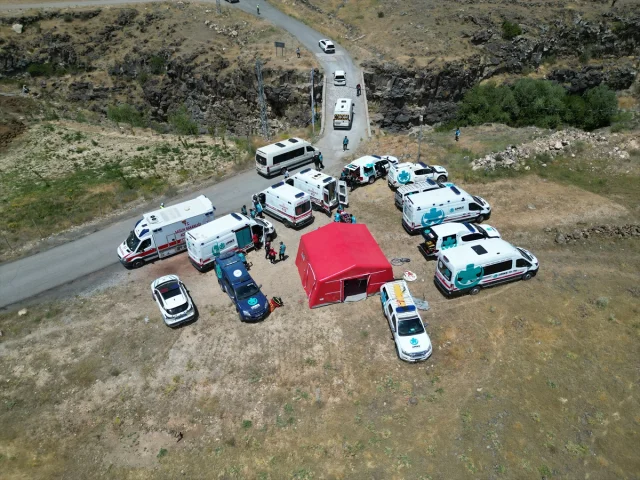 Van'da Helikopter Kazası Tatbikatı Detayları ve Katılımcılar