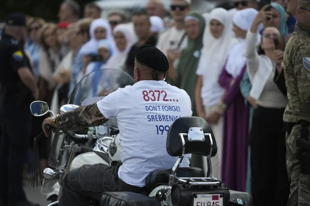 Srebrenitsa Barış Yürüyüşü'nün Kalplere Dokunan Hikayesi