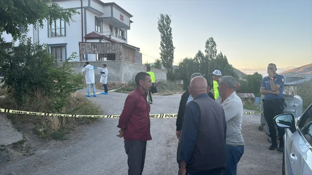 Bayburt'ta Trajik Kaza: Babasının Manevrası Sonucu Küçük Çoc...