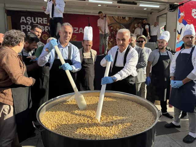 Ümraniye'de Muharrem Ayında Aşure Şöleni