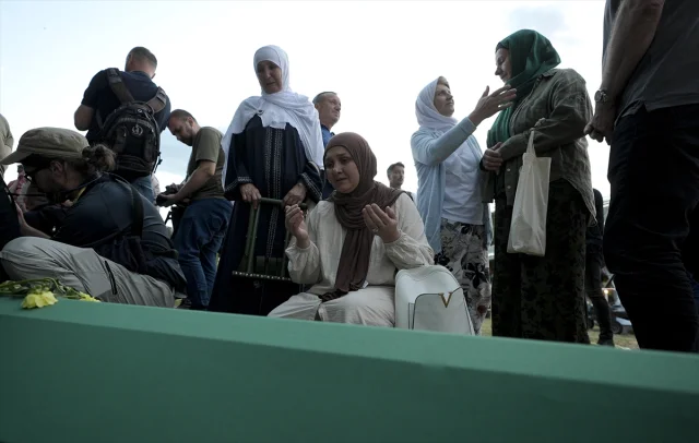 Srebrenitsa'nın Acı Mirası: 7 Kurban Daha Anıt Mezarlıkta Ebediyete Uğurlanacak