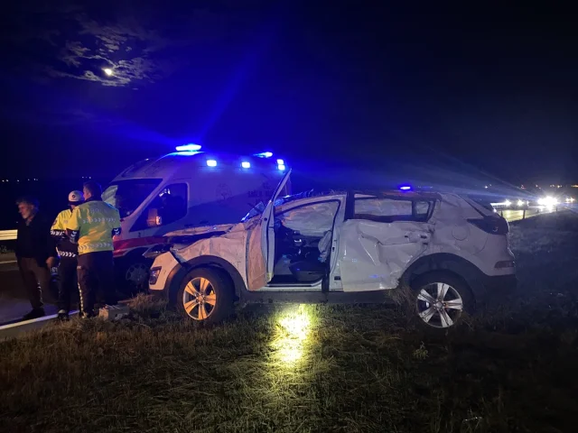 Kars'ta Trajik Kaza: Otomobil Devrildi, 1 Kişi Hayatını Kayb...