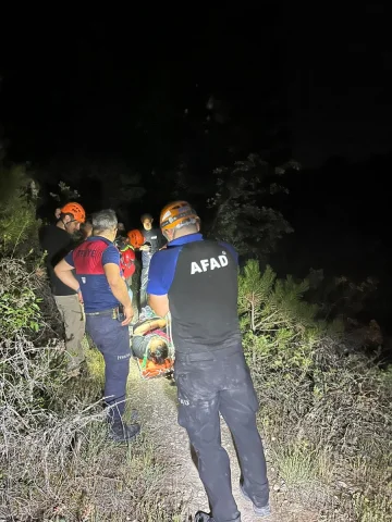 Karabük'te Kayalıktan Düşen Genç Kurtarıldı