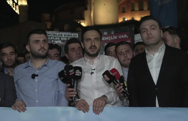 Gençlik Kolları Ayasofya'ya Fetih Yürüyüşü Düzenledi