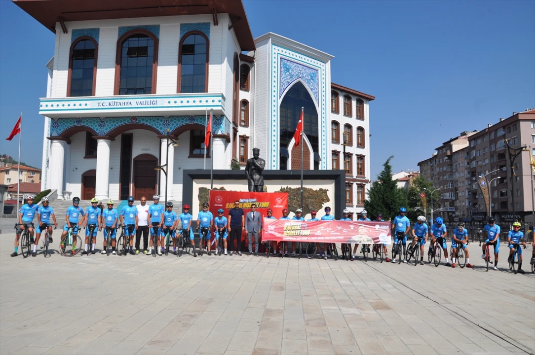 Ömer Halisdemir Anısına Düzenlenen Bisiklet Turu Kütahya'da Devam Ediyor
