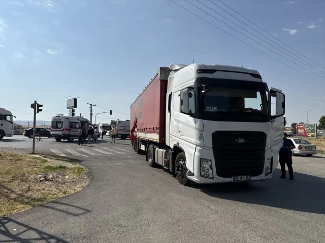 Ankara'da Ambulans ile Tır Çarpıştı Herkes Şokta