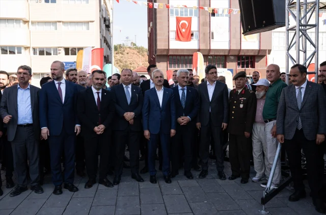 Bakanı Uraloğlu: "Postacı Yürüyüş Yarışması Dayanışmanın Sembolü"