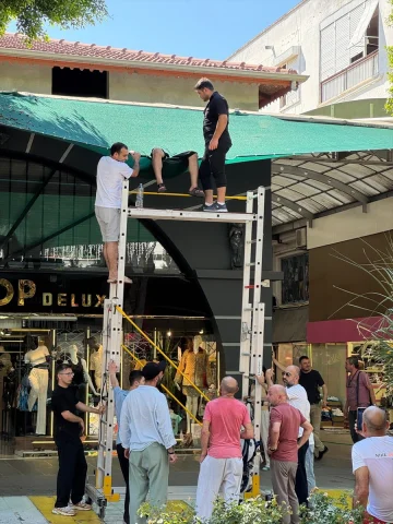 Antalya'da Balkon Kazası Panik Yarattı