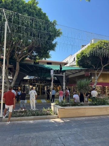 Antalya'da Balkon Kazası Panik Yarattı