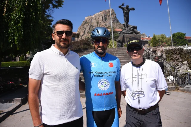Şehit Ömer Halisdemir Anısına Bisiklet Turu Afyonkarahisar'a Ulaştı