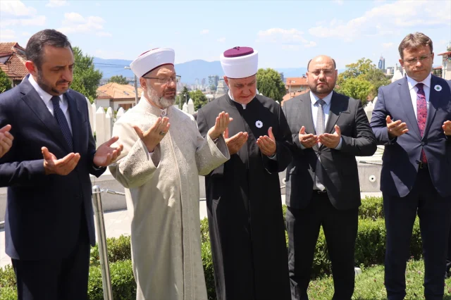 Ali Erbaş'tan Bosna Hersek'te Anlamlı Ziyaretler