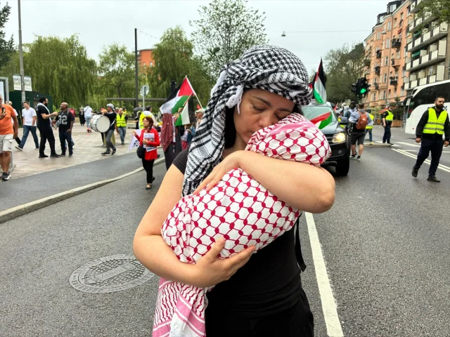 Stockholm'de Gazze'ye Destek Protestosu: İsrail Politikalarına Tepki