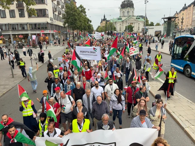 Stockholm'de Gazze'ye Destek Protestosu: İsrail Politikalarına Tepki