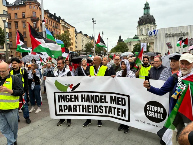 Stockholm'de Gazze'ye Destek Protestosu: İsrail Politikalarına Tepki