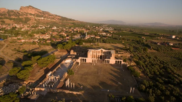 Sardes Antik Kenti ve Lidya Tümülüsleri UNESCO Dünya Mirası Listesi'nde