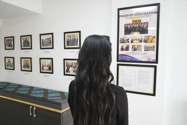 Filipinler Ankara Büyükelçiliğinde Tahkimin Yüzleri Fotoğraf Sergisi Başladı