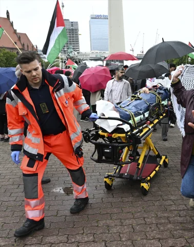Berlin'de Filistin'e Destek Gösterilerine Polis Müdahalesi
