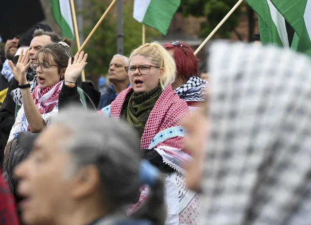 Berlin'de Filistin'e Destek Gösterilerine Polis Müdahalesi