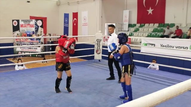 Konya'da Düzenlenen Muaythai Şampiyonası Renkli Görüntülerle Tamamlandı