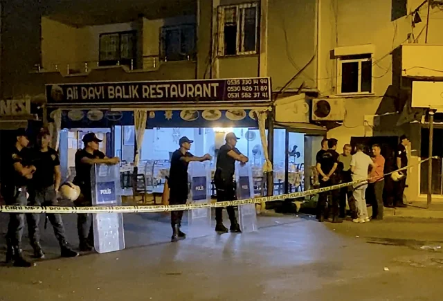 Mersin'de Hesap Tartışması Kanlı Bitti: Restoranda Gerilim T...