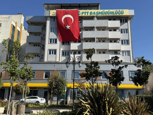 Trakya'da Kamu Binaları Türk Bayraklarıyla Donatıldı