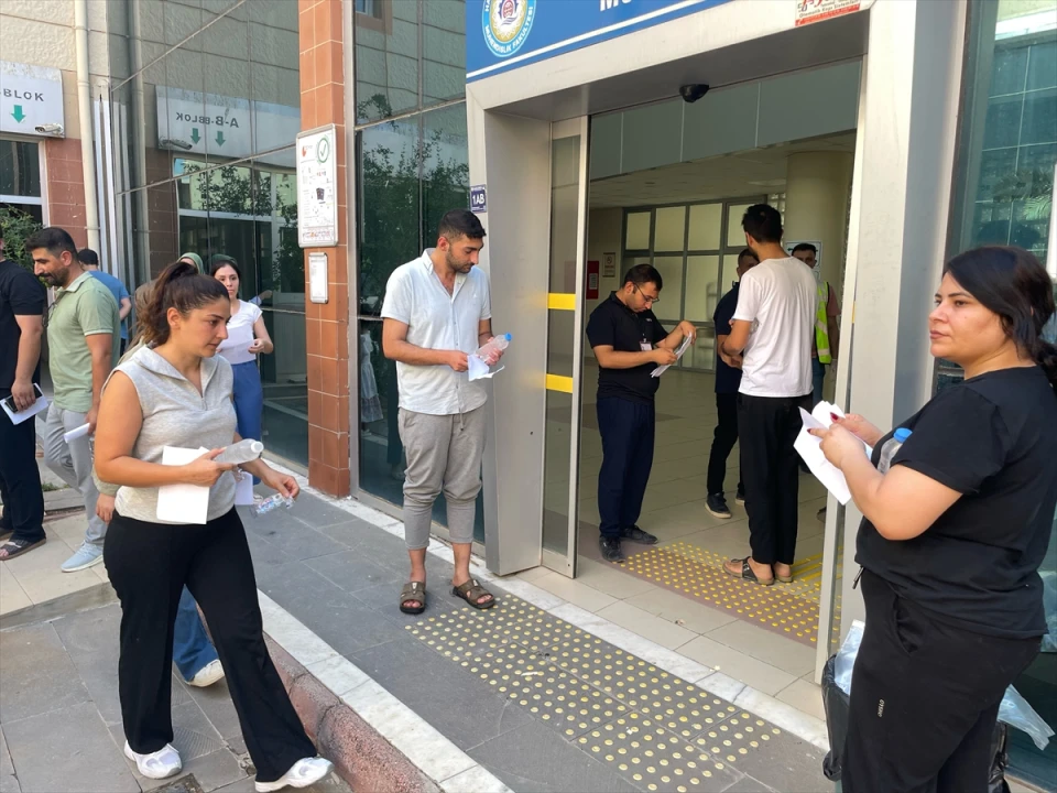 Milli Eğitim Bakanlığı Akademi Giriş Sınavı: İlk Oturum Başarıyla Tamamlandı