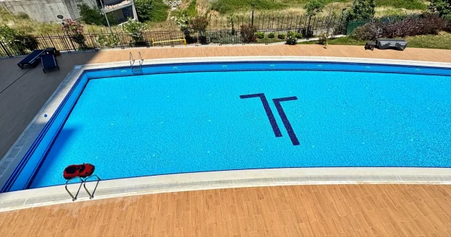 Samsun'da Havuza Düşen Küçük Çocuk: Boğulma Tehlikesi Atlatt...