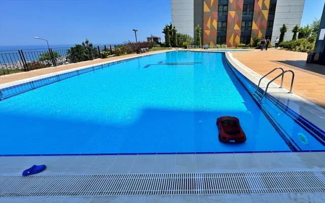 Samsun'da Havuza Düşen Küçük Çocuk: Boğulma Tehlikesi Atlattı