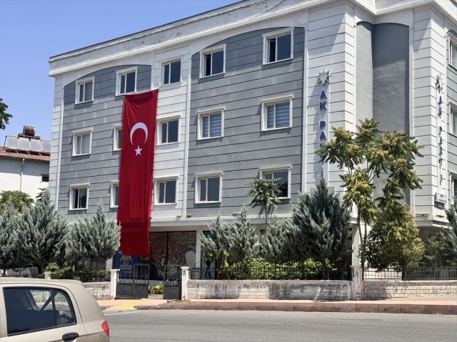 Siirt'te Terörsüz Türkiye Çağrısı Türk Bayraklarıyla Desteklendi